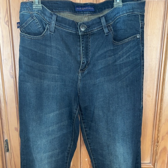 Rock &Republic Jeans - Picture 1 of 3